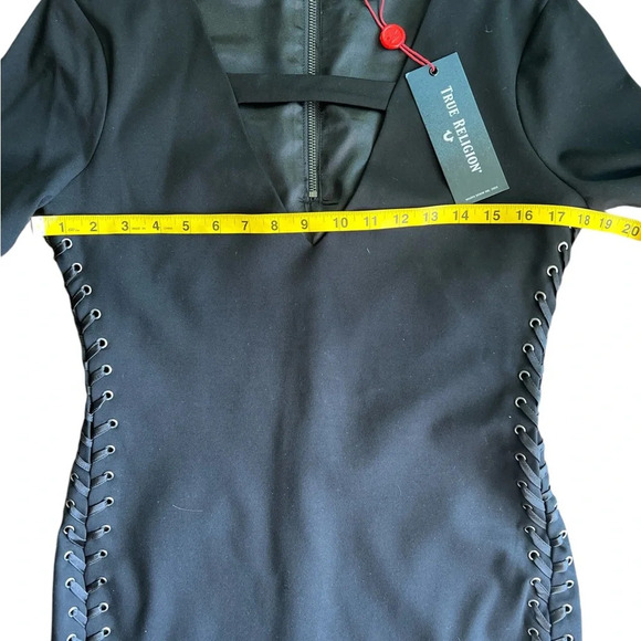 True Religion Authentic Black Long Sleeve Lace-Up Side Dress NWT Size M - Picture 6 of 7